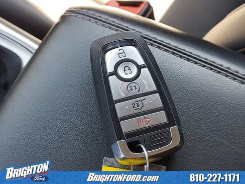 Used 2023 Ford Explorer XLT w/ Equipment Group 202A AWD/4WD image 31