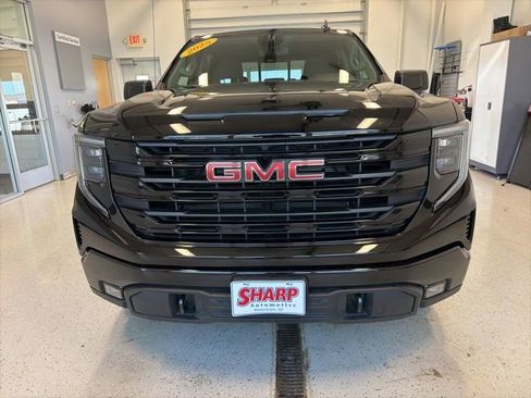 Used 2025 GMC Sierra 1500 Elevation w/ Preferred Package AWD/4WD image 5