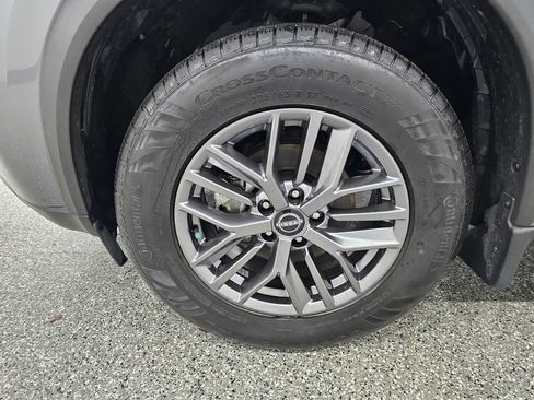 Used 2022 Nissan Rogue S AWD/4WD image 9