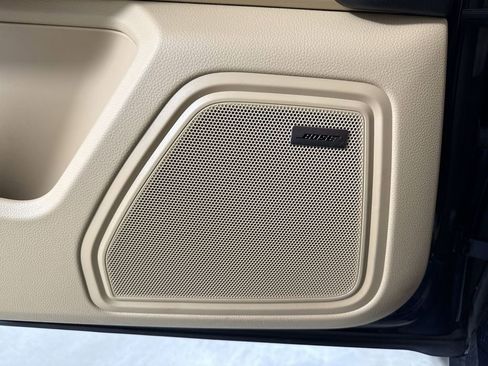 Certified 2018 Porsche Macan S image 35