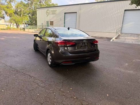 Used 2018 Kia Forte LX FWD image 8