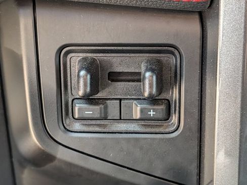 Used 2024 Ford Expedition Limited AWD/4WD image 19