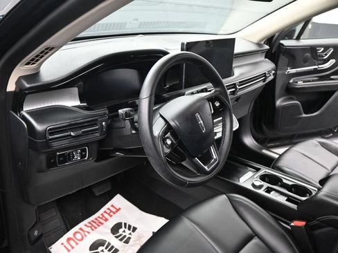 Used 2023 Lincoln Corsair FWD image 6