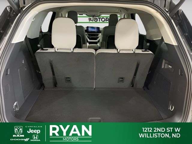 Used 2026 Ford Explorer Active w/ Active Comfort Package AWD/4WD image 11