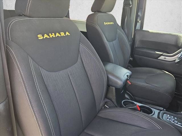 Used 2014 Jeep Wrangler Sahara w/ Connectivity Group AWD/4WD image 18