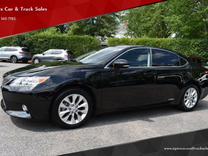 Used 2014 Lexus ES 300h w/ Premium Package w/Bamboo Trim