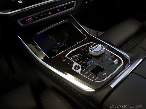 Used 2026 BMW X5 xDrive50e w/ Executive Package image 26