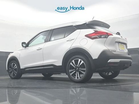 Used 2019 Nissan Kicks SR w/ SR Premium Package image 30