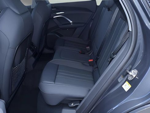 New 2025 Audi Q5 Premium Plus AWD/4WD image 12