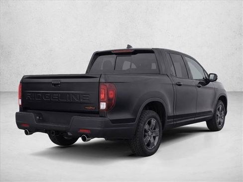 Used 2025 Honda Ridgeline TrailSport image 7