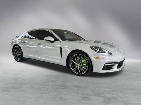 Used 2018 Porsche Panamera 4 AWD/4WD image 2