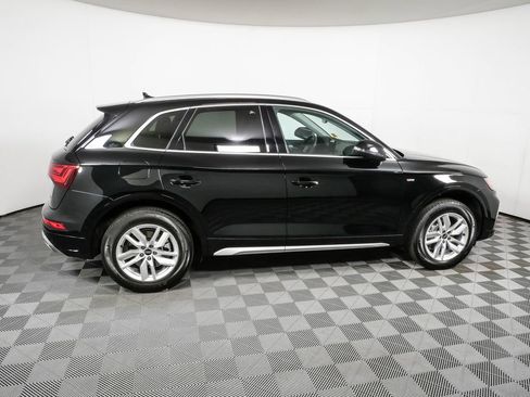 Used 2023 Audi Q5 2.0T Premium w/ Convenience Package AWD/4WD image 2