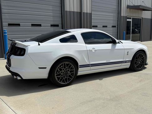 Used 2014 Ford Mustang Shelby GT500 w/ Equipment Group 821A RWD image 40