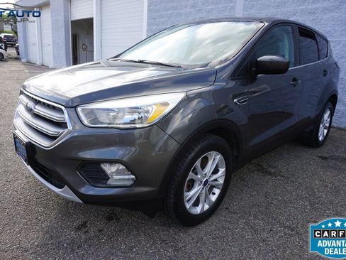 Used 2017 Ford Escape SE AWD/4WD image 3