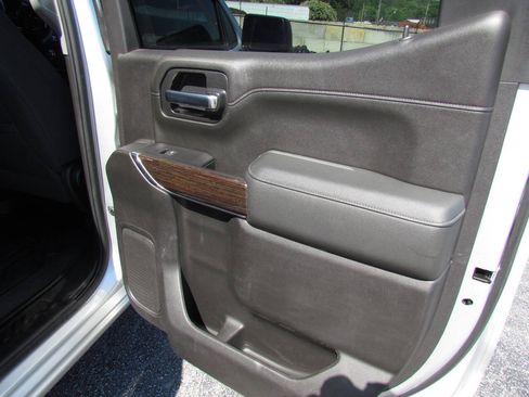 Used 2021 GMC Sierra 1500 Elevation w/ X31 Off-Road Package AWD/4WD image 16