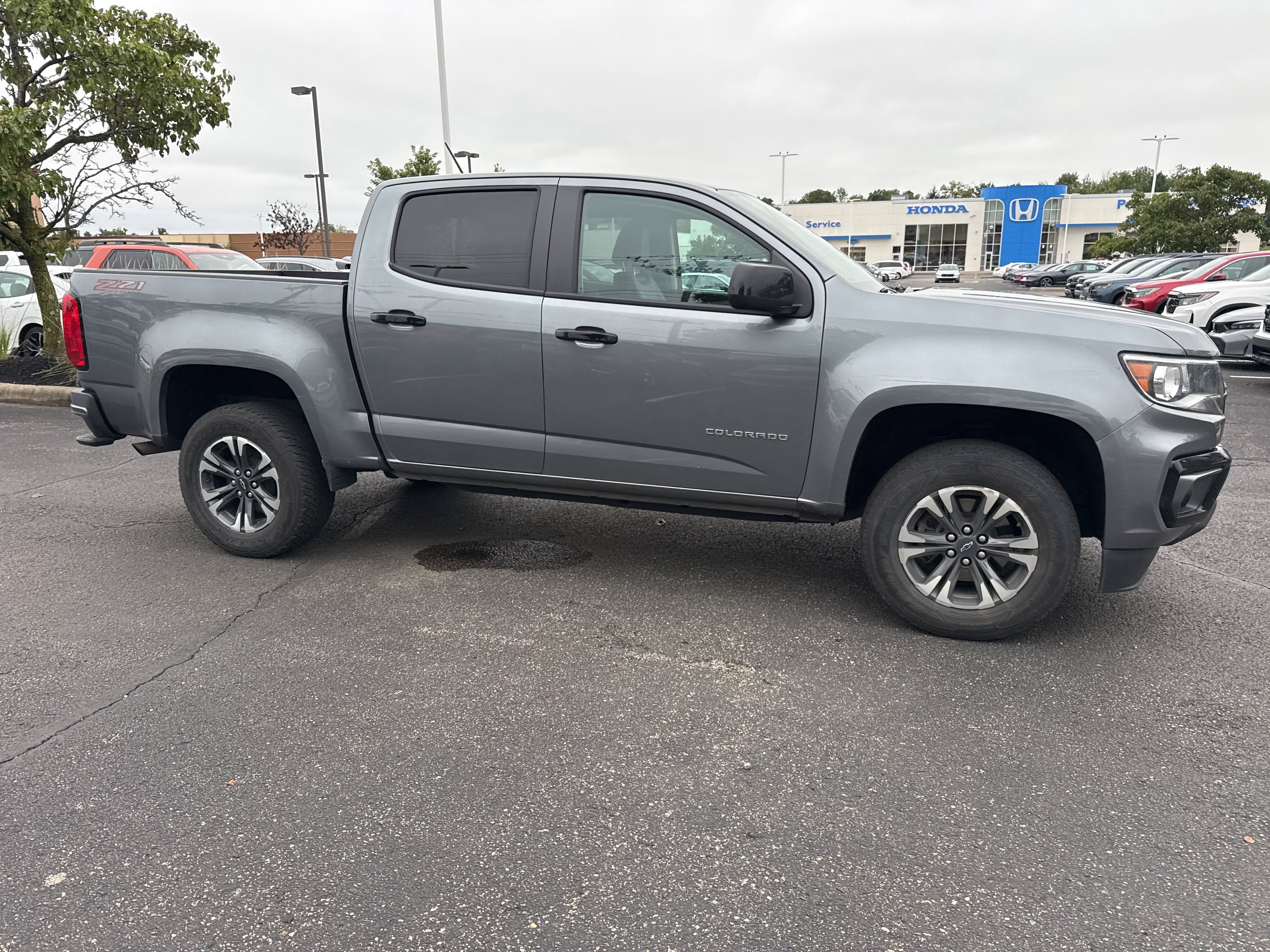 Used 2022 Chevrolet Colorado Z71 AWD/4WD image 24