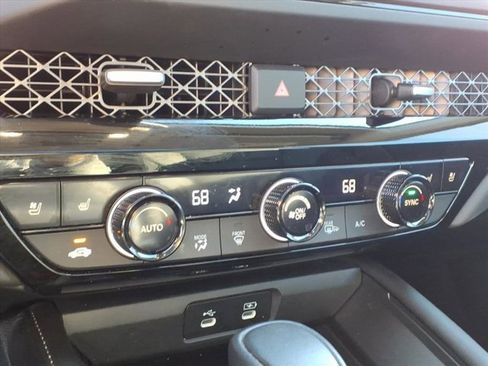 Used 2024 Honda Accord Touring image 14