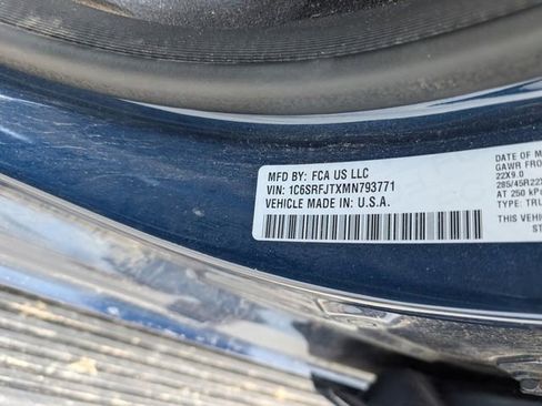 Used 2021 RAM 1500 Laramie AWD/4WD image 25
