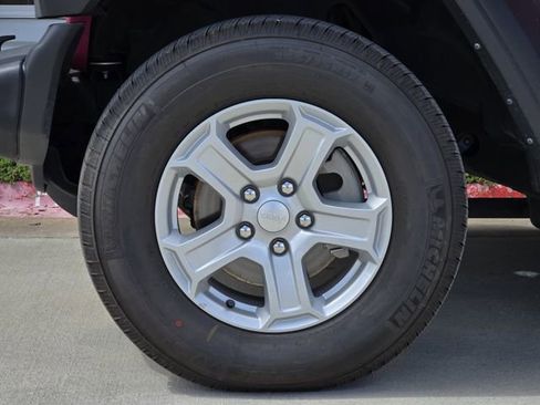 Certified 2022 Jeep Wrangler Unlimited Sport S image 11