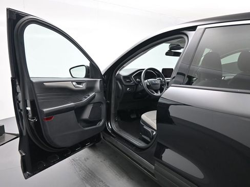 Certified 2021 Ford Escape SE AWD/4WD image 9