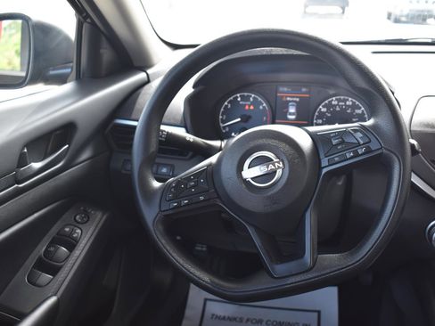 Used 2025 Nissan Altima 2.5 S image 25