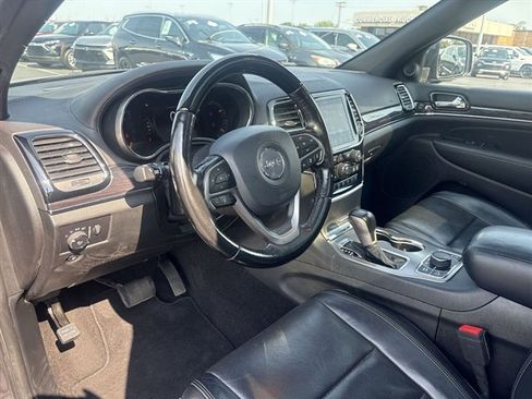 Used 2021 Jeep Grand Cherokee Overland AWD/4WD image 10