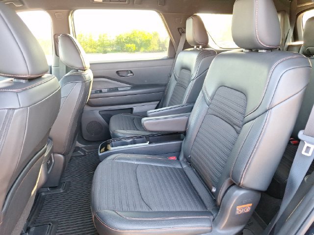 Certified 2024 Nissan Pathfinder Rock Creek AWD/4WD image 14