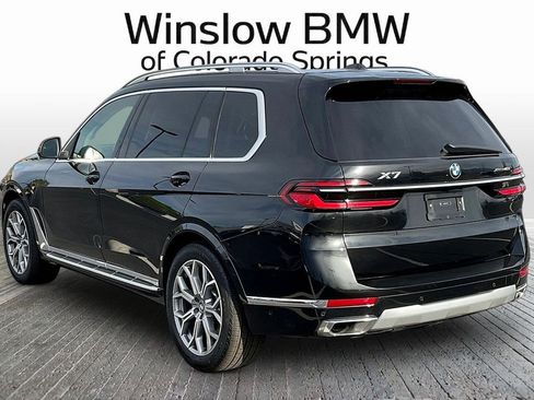 Used 2025 BMW X7 xDrive40i AWD/4WD image 4
