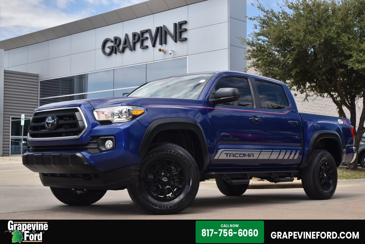 Used 2023 Toyota Tacoma SR5 RWD image 1