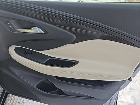 Used 2020 Buick Envision Essence image 26