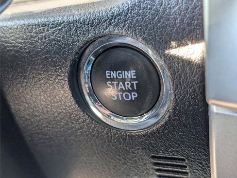 Used 2022 Toyota 4Runner Limited image 25