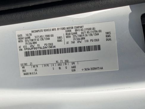 Used 2020 Ford F550 2WD Regular Cab Super Duty image 31