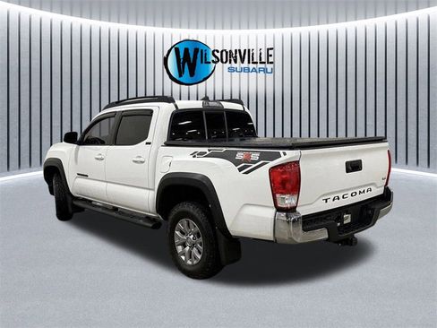 Used 2016 Toyota Tacoma SR5 image 8