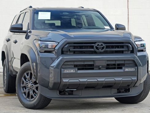 Used 2025 Toyota 4Runner SR5 RWD image 4