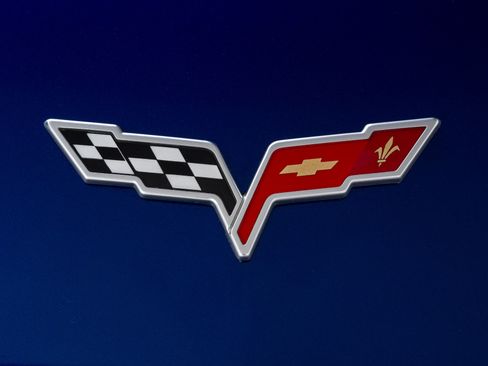 Used 2005 Chevrolet Corvette Coupe w/ Preferred Equipment Group RWD image 36