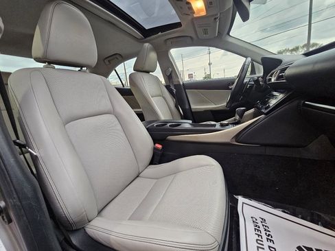 Used 2014 Lexus IS 250 w/ Premium Package RWD image 53