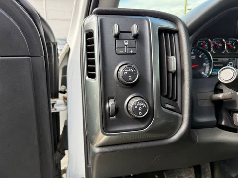 Used 2017 Chevrolet Silverado 1500 LT w/ All Star Edition image 13