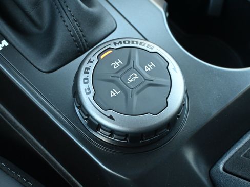 New 2026 Ford Bronco Outer Banks AWD/4WD image 29