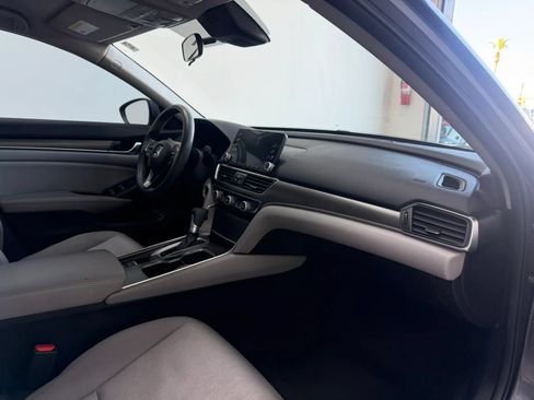 Used 2018 Honda Accord LX image 26