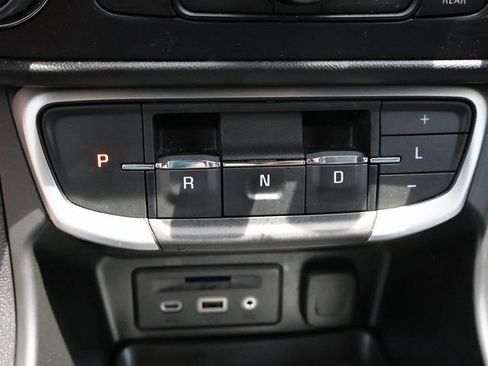 Used 2022 GMC Terrain SLT w/ LPO, Floor Liner Package AWD/4WD image 29