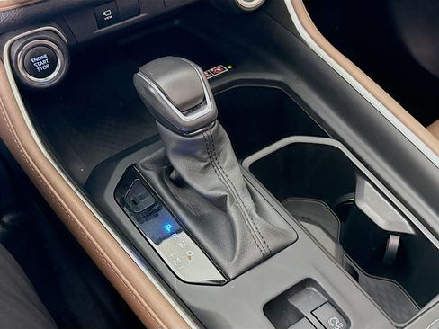 Used 2025 Toyota Grand Highlander AWD image 18