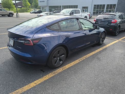 Used 2021 Tesla Model 3 Long Range AWD/4WD image 3