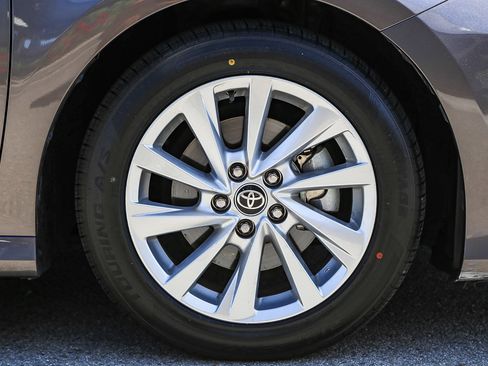 Used 2023 Toyota Camry LE image 10