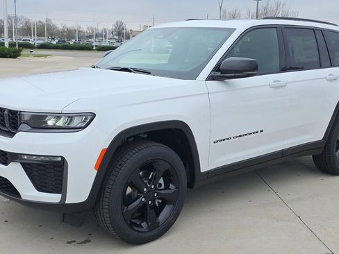 New 2026 Jeep Grand Cherokee Limited AWD/4WD image 1