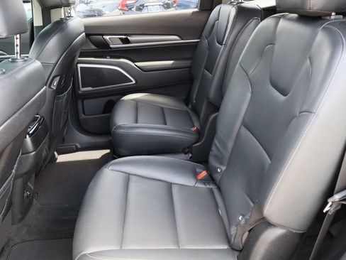 Used 2021 Kia Telluride S FWD image 25