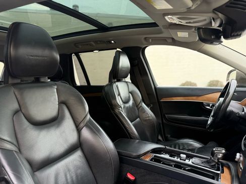 Used 2016 Volvo XC90 T6 Inscription w/ Vision Package image 27
