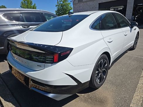 Certified 2025 Hyundai Sonata SEL AWD/4WD image 7