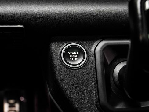 Used 2021 Land Rover Defender 110 X image 18