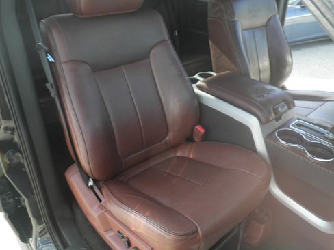 Used 2014 Ford F150 King Ranch w/ King Ranch Luxury Package image 26