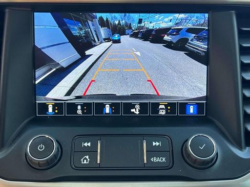 Used 2022 GMC Acadia Denali w/ Denali Ultimate Package AWD/4WD image 22